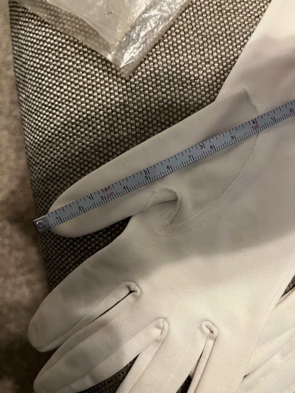 White Opera Gloves with Button Detail - Vintage - Picture 5 of 10